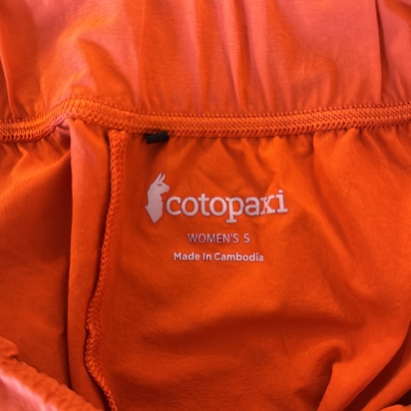 Cotopaxi shorts - Picture 3 of 3